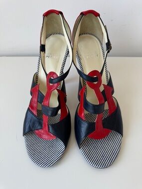 Michel Perry Vintage Italy Anchor Sandals Size 40 Nautical Leather Heels